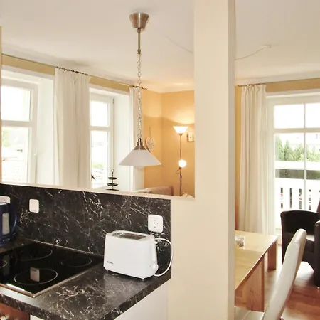 Josephine 8 Apartman *